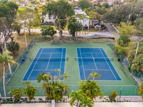 6502 SW 114th Ave, Miami FL 33173