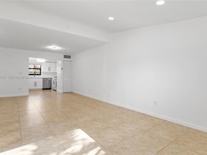 6502 SW 114th Ave, Miami FL 33173