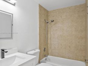 6502 SW 114th Ave, Miami FL 33173