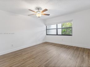 6502 SW 114th Ave, Miami FL 33173