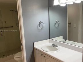 800 SW 142nd Ave 104N, Pembroke Pines FL 33027