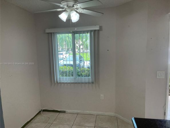800 SW 142nd Ave 104N, Pembroke Pines FL 33027