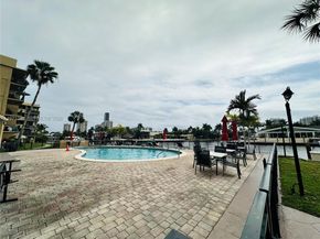 301 Golden Isles Dr 114, Hallandale Beach FL 33009