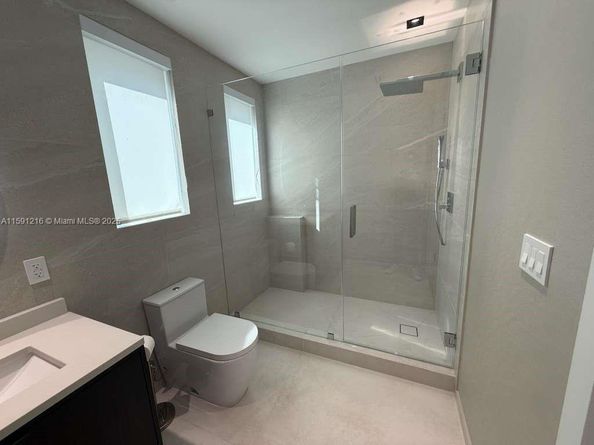 135 SW 29th Rd, Miami FL 33129