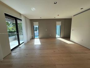 135 SW 29th Rd, Miami FL 33129