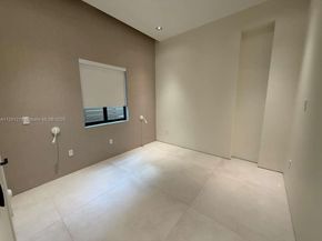 135 SW 29th Rd, Miami FL 33129