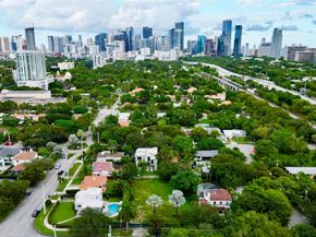 135 SW 29th Rd, Miami FL 33129