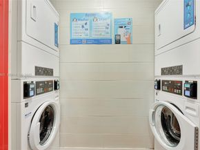 221 SE 9th Ave 102, Pompano Beach FL 33060