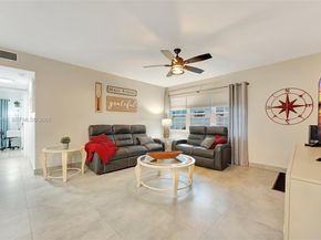 221 SE 9th Ave 102, Pompano Beach FL 33060