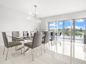 879 NE 195th St 228, Miami FL 33179
