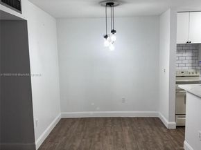 18965 NW 62nd Ave 105, Hialeah FL 33015