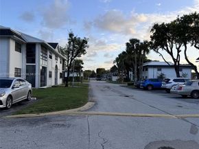 18965 NW 62nd Ave 105, Hialeah FL 33015