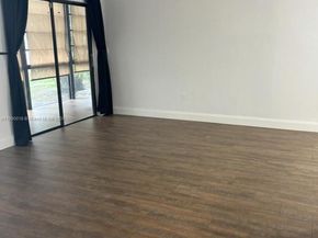 18965 NW 62nd Ave 105, Hialeah FL 33015