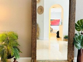 5900 NW 111th Ave, Doral FL 33178
