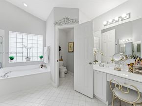 2019 Cove Ln, Weston FL 33326