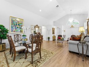 2019 Cove Ln, Weston FL 33326