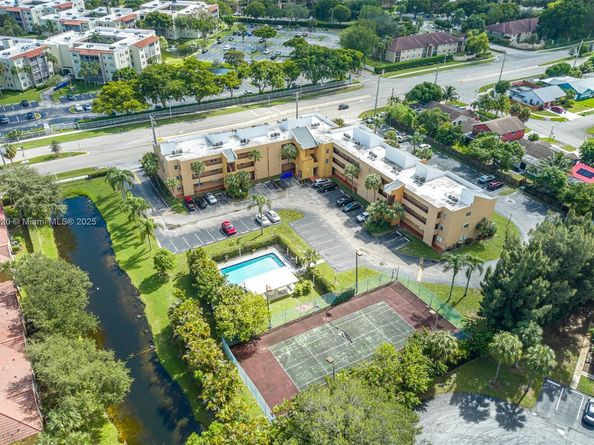 1891 SW 81st Ave 310, North Lauderdale FL 33068