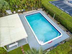 1891 SW 81st Ave 310, North Lauderdale FL 33068