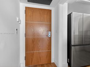 400 S Pointe Dr 1608, Miami Beach FL 33139