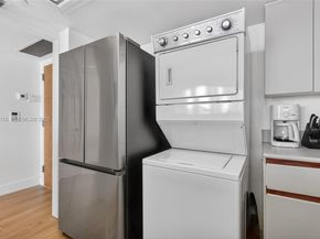 400 S Pointe Dr 1608, Miami Beach FL 33139