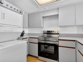 400 S Pointe Dr 1608, Miami Beach FL 33139