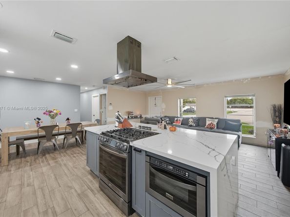 13605 SW 73rd Ter, Miami FL 33183