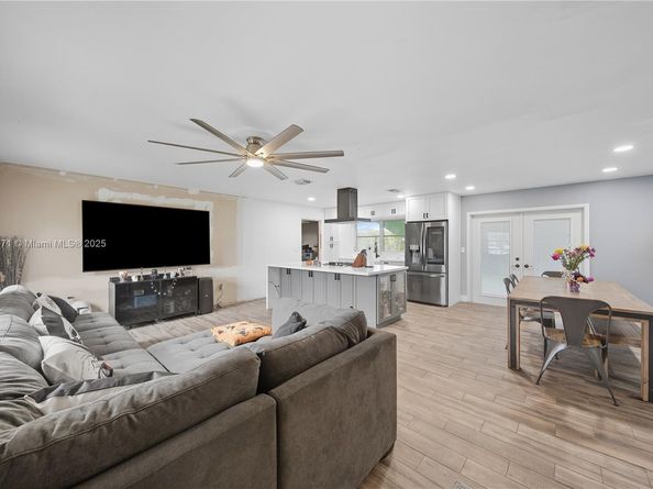 13605 SW 73rd Ter, Miami FL 33183