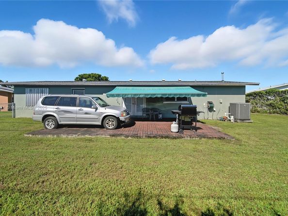 13605 SW 73rd Ter, Miami FL 33183