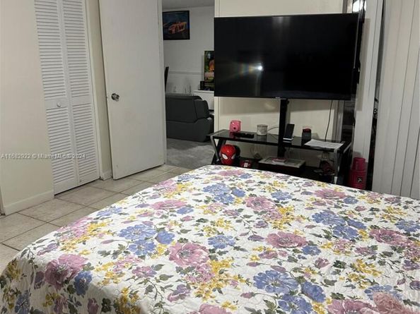 8420 SW 154th Cir Ct 536, Miami FL 33193