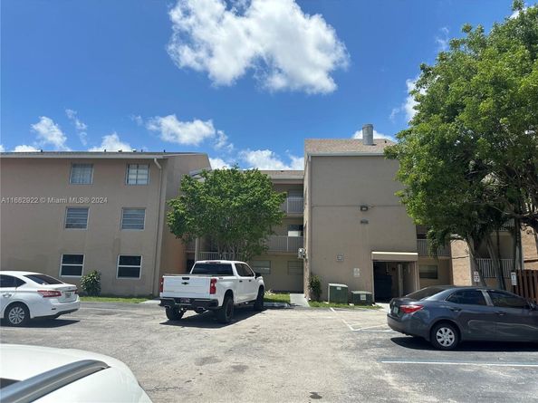 8420 SW 154th Cir Ct 536, Miami FL 33193