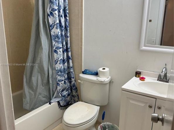8420 SW 154th Cir Ct 536, Miami FL 33193