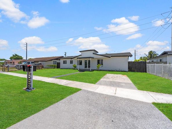 10530 SW 146th St, Miami FL 33176