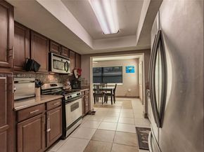8480 NW 29th St, Sunrise FL 33322