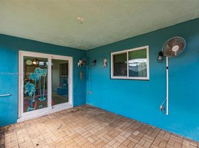 8480 NW 29th St, Sunrise FL 33322