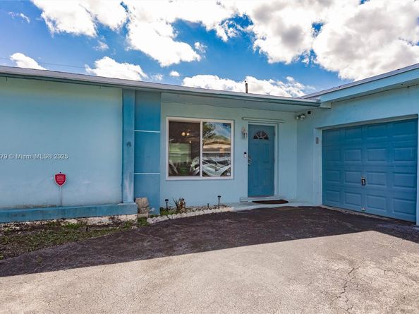 8480 NW 29th St, Sunrise FL 33322