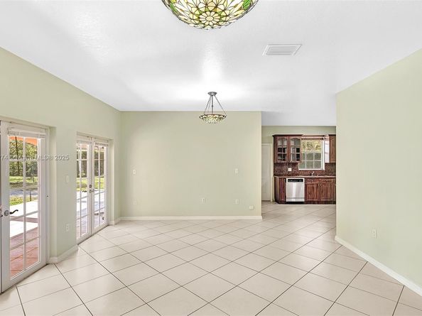 279 NW 119th Ave., Miami FL 33182