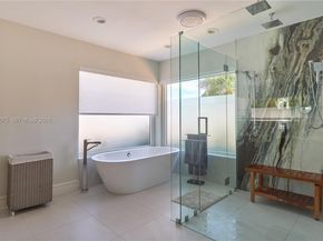 1601 SE 11th St, Fort Lauderdale FL 33316