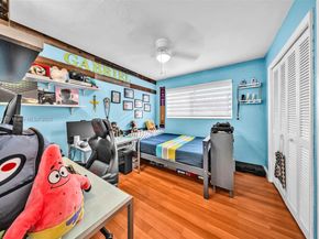 9480 E Palmetto Club Ln E, Palmetto Bay FL 33157
