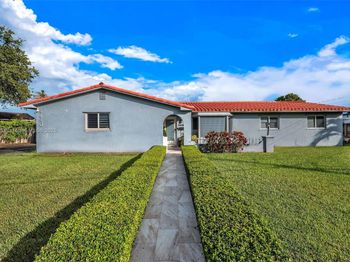 9480 E Palmetto Club Ln E