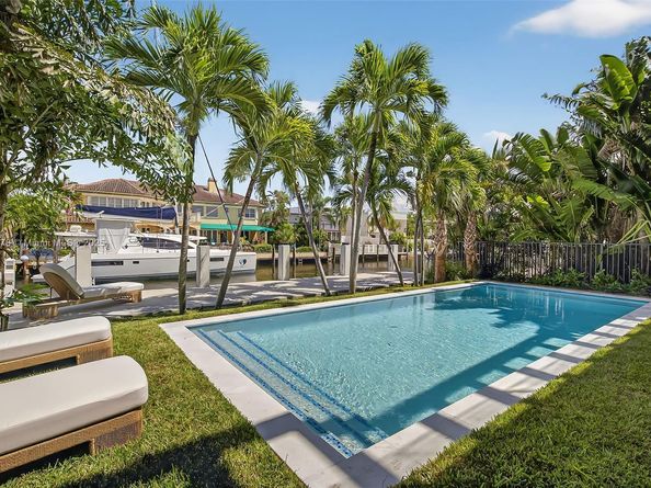 620 Solar Isle Dr, Fort Lauderdale FL 33301