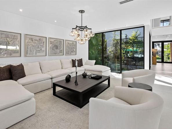 620 Solar Isle Dr, Fort Lauderdale FL 33301