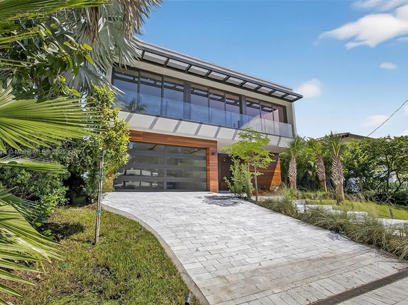 620 Solar Isle Dr, Fort Lauderdale FL 33301