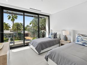 620 Solar Isle Dr, Fort Lauderdale FL 33301