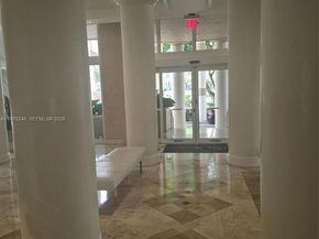 770 Claughton Island Dr 2007, Miami FL 33131