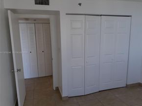 770 Claughton Island Dr 2007, Miami FL 33131