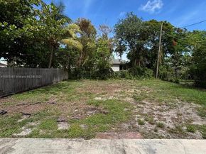 1608 NW 7th Ave, Fort Lauderdale FL 33311