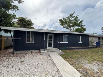 1608 NW 7th Ave