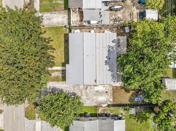 Undisclosed Address #A11881193, Hialeah FL 33014