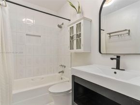 1603 NE 105th St 39, Miami Shores FL 33138