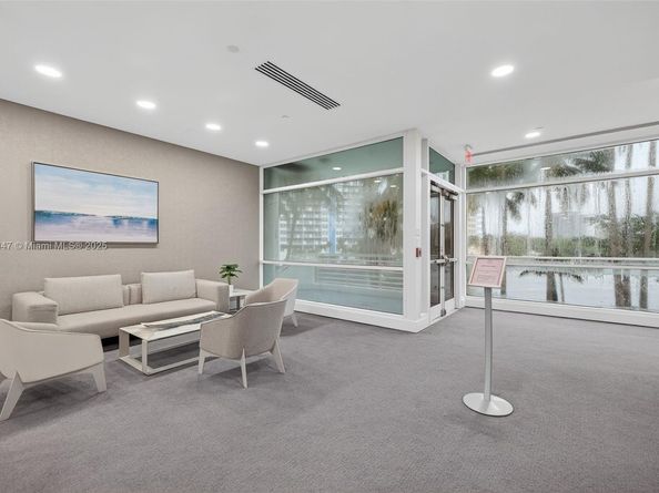 2670 E Sunrise Blvd 1005, Fort Lauderdale FL 33304